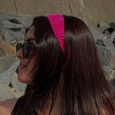 Bandeau rose en crochet